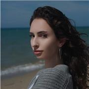 Mi chiamo Carina Gabrielyan. Sono pianista professionale e insegnante di pianoforte. Vi aspetto tanto!